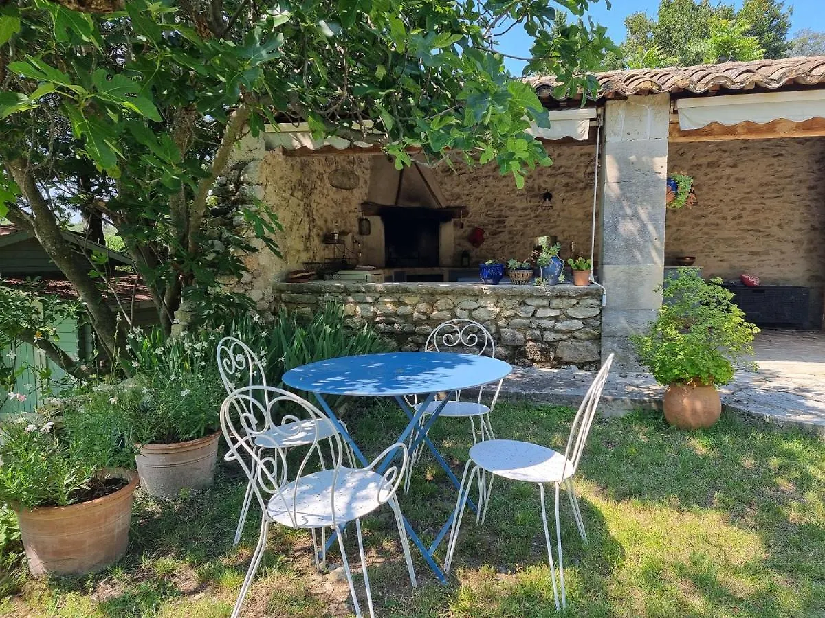Hébergement de vacances Le Pigeonnier, gîte des Lucioles en Provence Montségur-sur-Lauzon