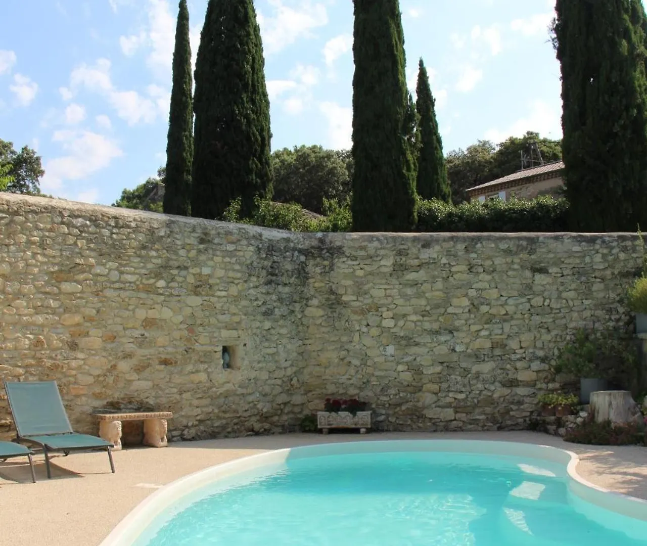 Hébergement de vacances Le Pigeonnier, gîte des Lucioles en Provence Montségur-sur-Lauzon France